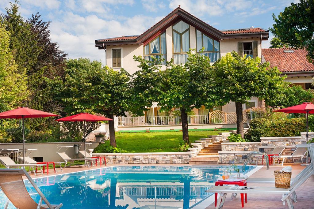 Olea Dei Holiday Apartments San Felice del Benaco Exterior photo